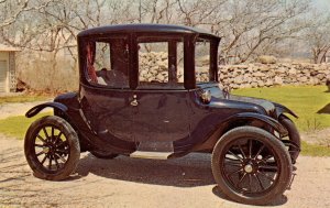1915 Millburn Light Electric Coupe