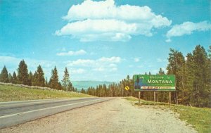 Welcome to Montana The Big  Sky Country Sign Vintage Chrome Postcard Unused