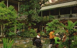 Vintage Postcard Patio Brennan's French Restaurant 417 Royal Street New Orleans