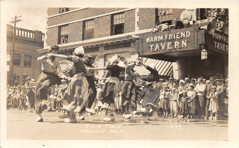 G21/ Holland Michigan RPPC Postcard 1936 Tulip Time Parade Tavern