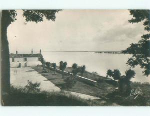 old rppc LA PLACE D'ARMES Versailles France i3484