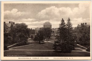 Postcard NY Poughkeepsie Vassar College Quadrangle