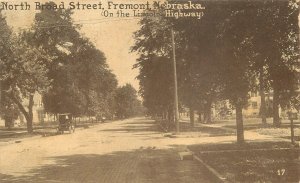 Postcard Nebraska Fremont North Broad Street Lincoln Highway 23-10868