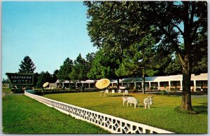 1965 Southern Motel Cordele Georgia Solid Brick & Ground Park Posted Postcard