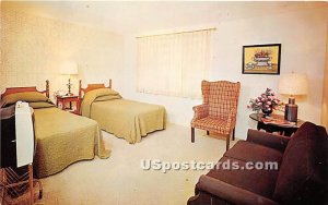 Yankee Drummer Inn & Motor House - Auburn, Massachusetts MA Postcard