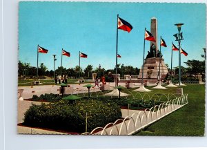 VINTAGE CONTINENTAL SIZE POSTCARD THE LUNETA PARK AT MANILA PHILLIPINES