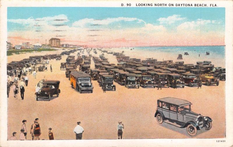 DAYTONA BEACH FLORIDA LOOKING NORTH~CARS & BUS POSTCARD 1929