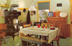 Plain & Fancy Farm, The Kitchen between Bird-in Hand and Intercourse - Interc...