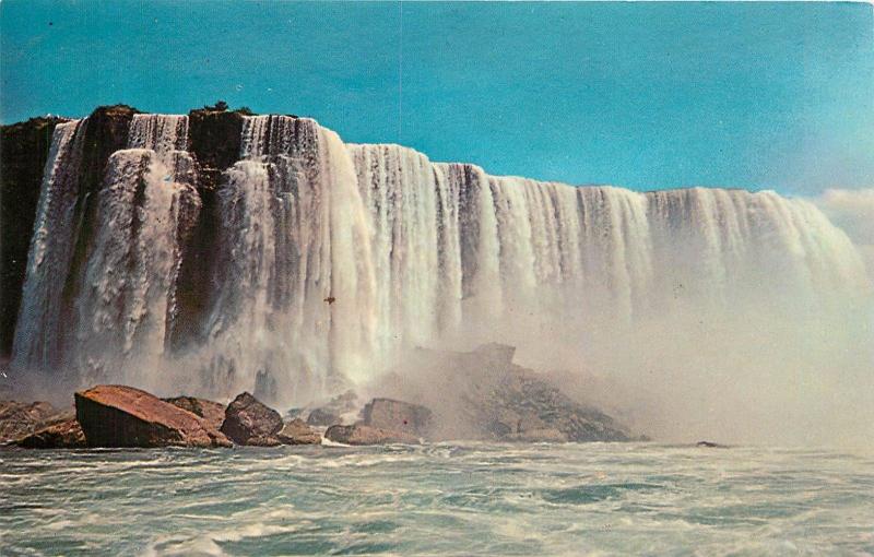 Postcard Canada Ontario Niagara Falls Maid of the Mist Pool pm 1966