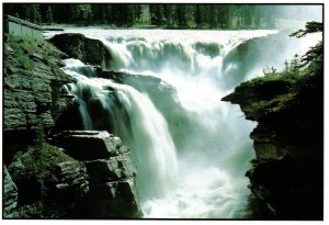 CONTINENTAL SIZE POSTCARD ATHABASCA FALLS AT JASPER NATIONAL PARK ALBERTA CANADA