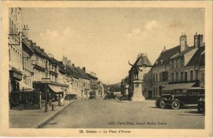 CPA Guise La Place d'Armes FRANCE (1051923)