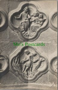 France Postcard - Sculpture, Notre Dame, Amiens RS25734