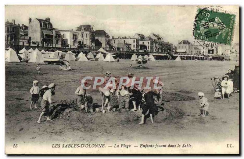 Old Postcard The D & # 39Olonne Sands Beach Child Playing in the Sand Child