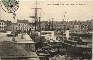 CPA VANNES-Le Port a l'arrivée des Vapeurs (27368)