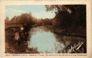 CPA TANNAY Bords de l'Yonne Un coin favori Nievre (100416)