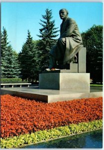 M-48696 Monument to V I Lenin in the Kremlin Moscow Russia