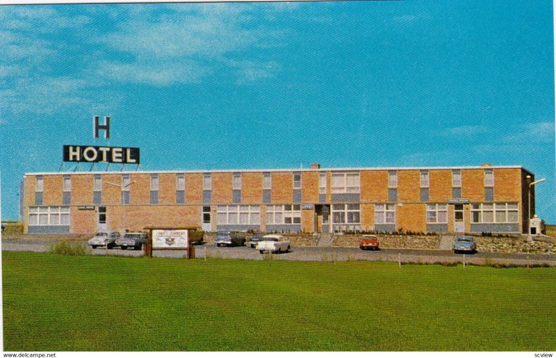 SWIFT CURRENT , Saskatchewan , Canada , 1950-60s ; Skyline Motor Hotel