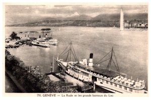 Switzerland Geneva La Rade et las grands bateaux du Lac