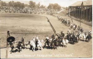 RPPC: Pendleton, Oregon Round-Up Parade Let ER Buck, mint (51926)