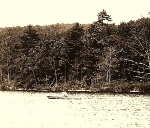 c1920 NEW MILFORD PENNSYLVANIA EAST LAKE BOATING PHOTO RPPC POSTCARD  43-138