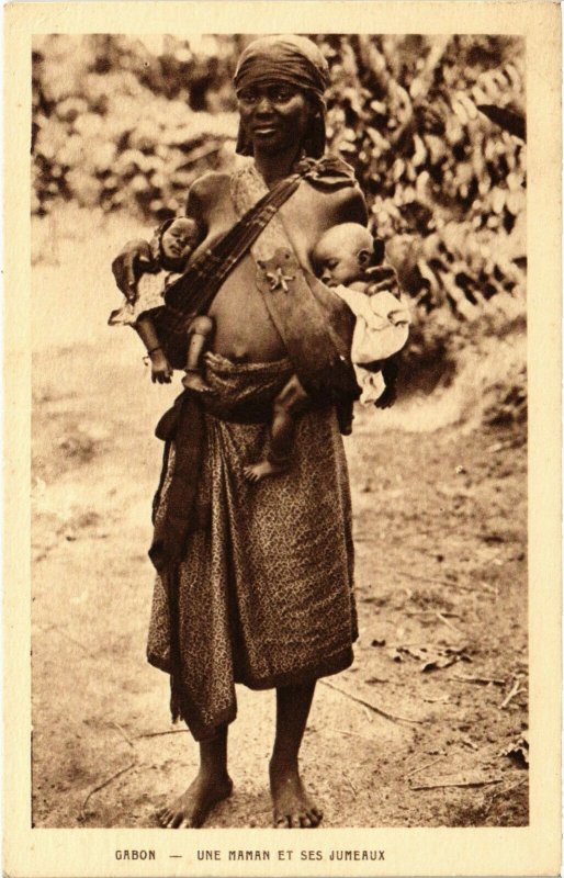 PC CPA GABON, UNE MAMAN ET SES JUMEAUX, Vintage Postcard (b21789)