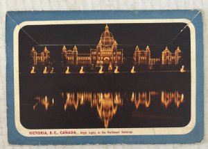 Victoria B.C. Canada 18 Postcard Souvenir Folder