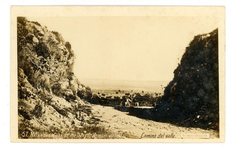 Cuba - Matanzas. Camino del Valle enroute to Yumuri Valley    *RPPC