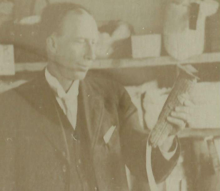 De Witt IOWA RP c1910 COUNTY FAIR Agricultural Building CORN JUDGING Crop Crops