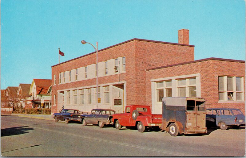 Swift Current SK Federal Building Saskatchewan Unused Vintage Postcard F84