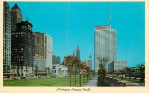 Postcard United States of America Chicago Illinois Michigan Avenue