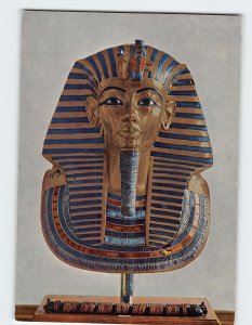 Postcard Gold mask of King Tutankhamun, Museum, Cairo, Egypt