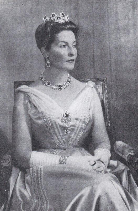 Princess Isabella d'Orleans-Bragance Madame la Contessa de Paris