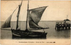 CPA OUISTREHAM - Sortie du Port (516225)