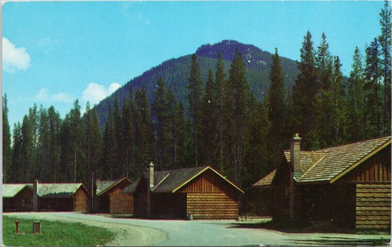 Chalets at Pine Woods Lodge Manning Park BC British Columbia Postcard G41