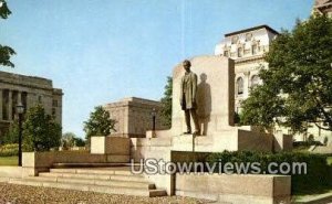 Abraham Lincoln Statue - Springfield, Illinois IL  