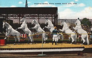 VINTAGE POSTCARD LIBERTY HIGH SCHOOL HORSES THE SIOUX CITY IOWA MOUNTED PATROL