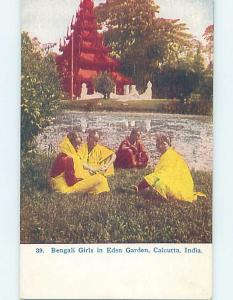 Unused Old Postcard BENGALI GIRLS IN EDEN GARDEN Calcutta India F5427