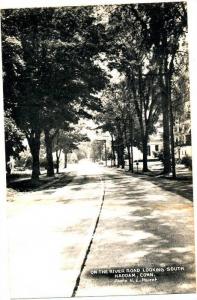 HADDAM CT - River Road looking South