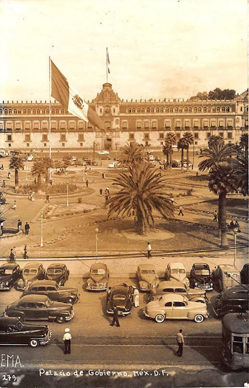 Palacio de Gobierno Mexico Street View Old Cars RPPC Postcard