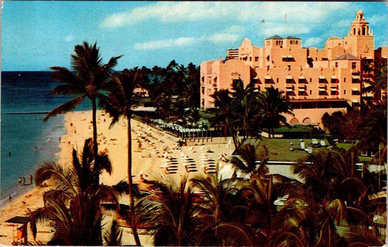 Postcard HOTEL SCENE Honolulu - Waikiki Hawaii HI AO1960