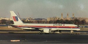 United Airlines Lines Boeing 757-222 Postcard Jet Airliner Tarmac