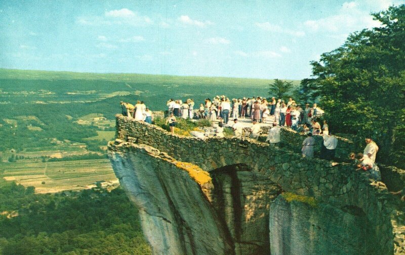 Vintage Postcard Famous Lovers Leap Rock City Gardens Chattanooga TN Tennessee