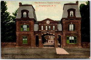 Postcard NY Poughkeepsie Vassar College The Entrance