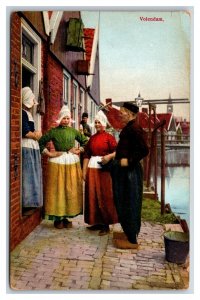 Dutch Women Traditional Dress Volendam Holland UNP Unused DB Postcard W8