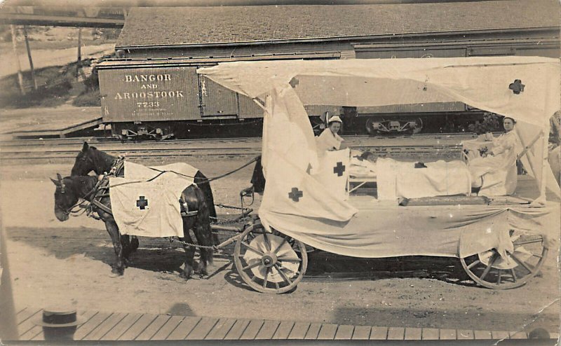 Greenville ME Parade Horse & Wagon Nurses Float Railroad Cars & Station? RPPC