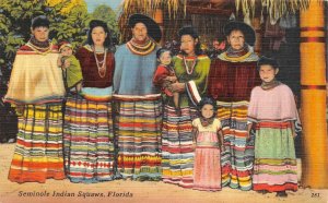 Florida FL   SEMINOLE INDIAN WOMEN~CHILDREN & BABY  Native Americana  Postcard