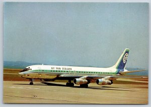 Airplane Postcard Air New Zealand Airlines Airways Douglas DC-8 FQ16