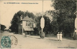 CPA LE POULIGUEN L'Entrée de l'Avenue des Lilas (150361)