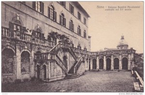 Palazzo Bandini Piccolomini Costruito Nel XV Secolo, SIENA (Tuscany), Italy, ...