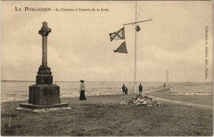 CPA LE POULIGUEN Le Calvarie a l'entrée de la Jetée (150613)